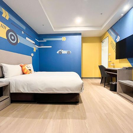 Holiday Garden Hotel Taroko Park Kaohsiung Dış mekan fotoğraf
