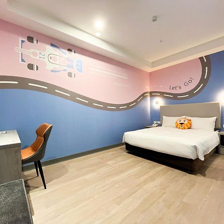 Holiday Garden Hotel Taroko Park Kaohsiung Dış mekan fotoğraf